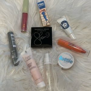 Brand new makeup bundle